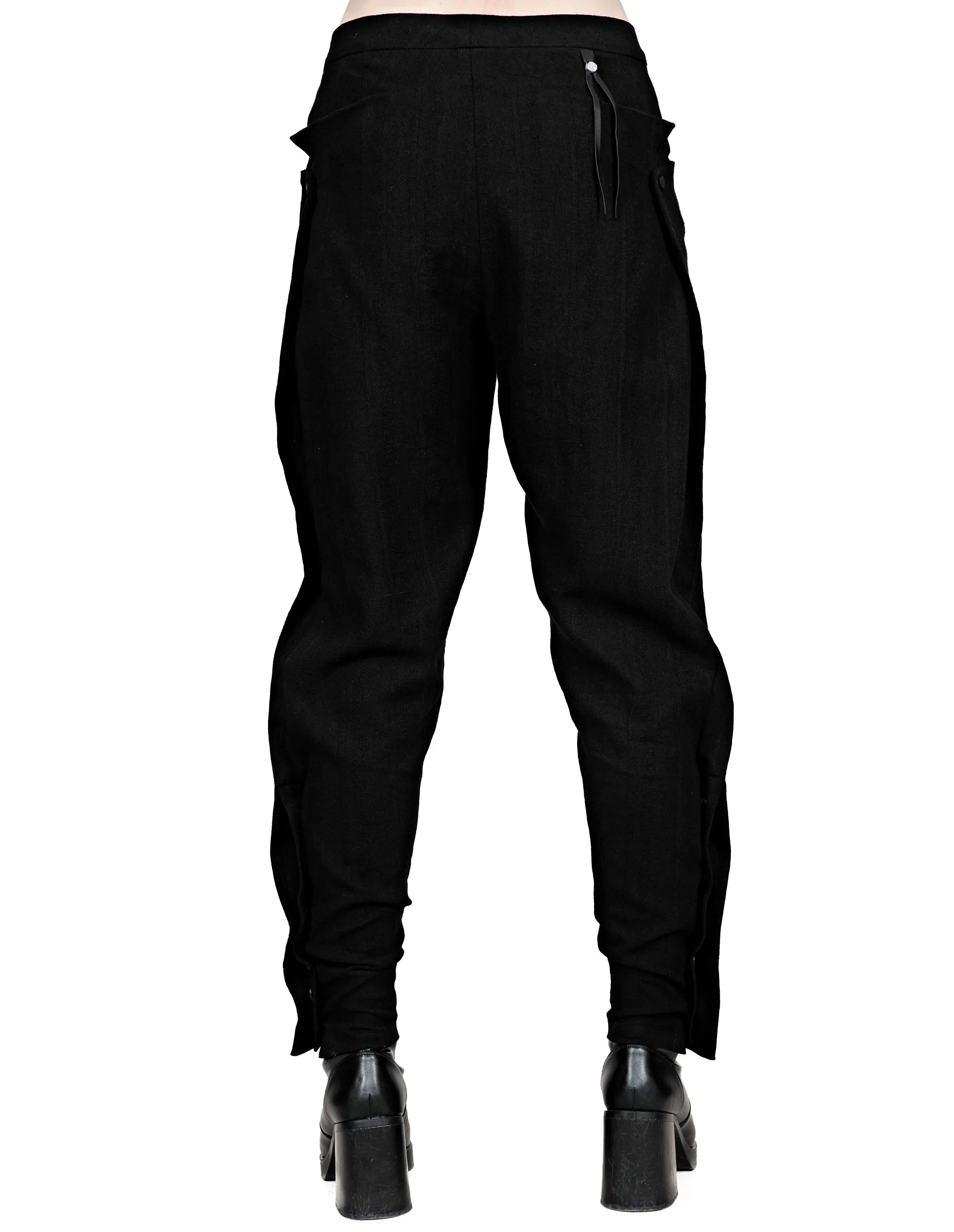 Buttoned Linen-Blend Pants