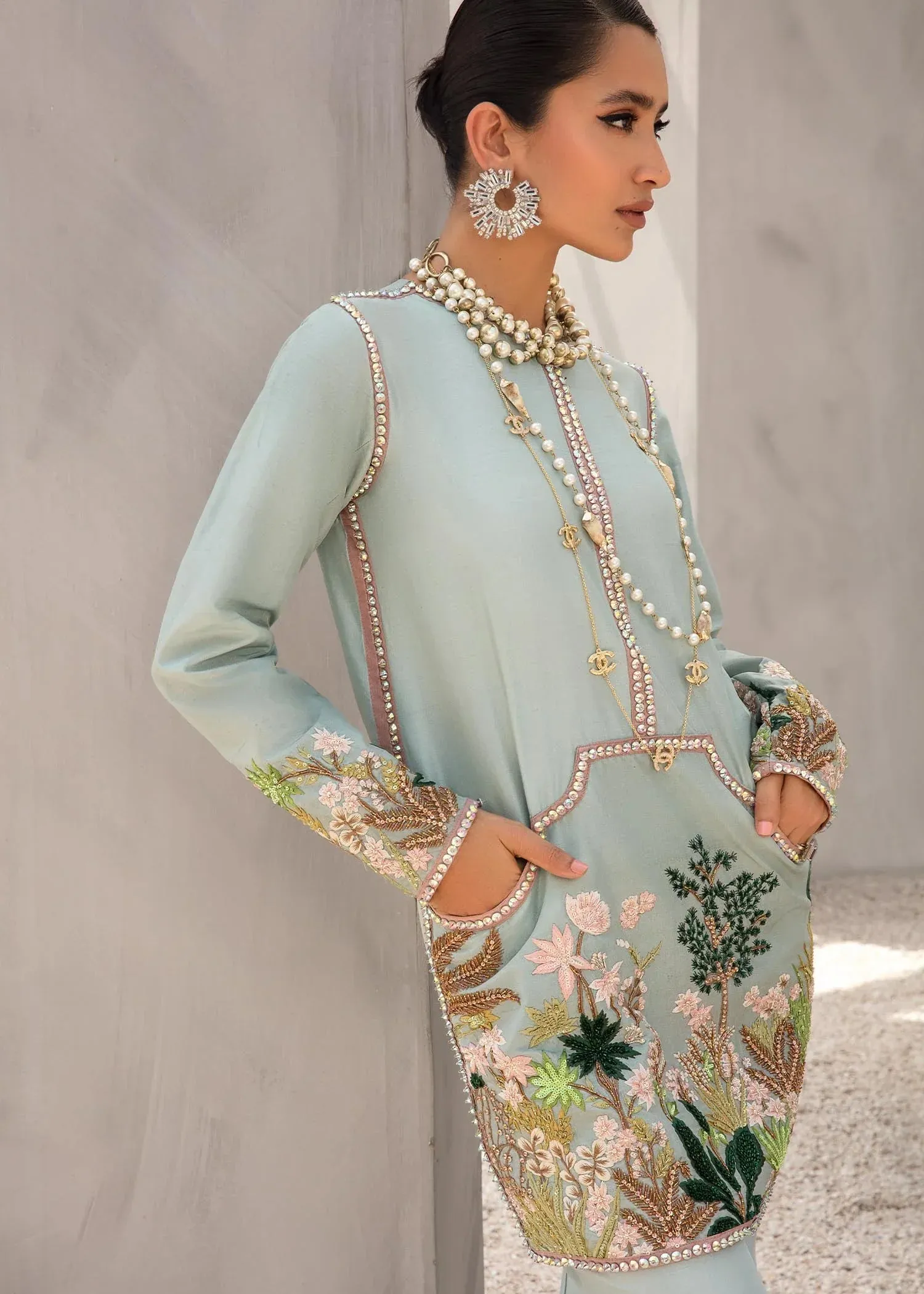 Dahlia Luxury Pret'23 - Celestial
