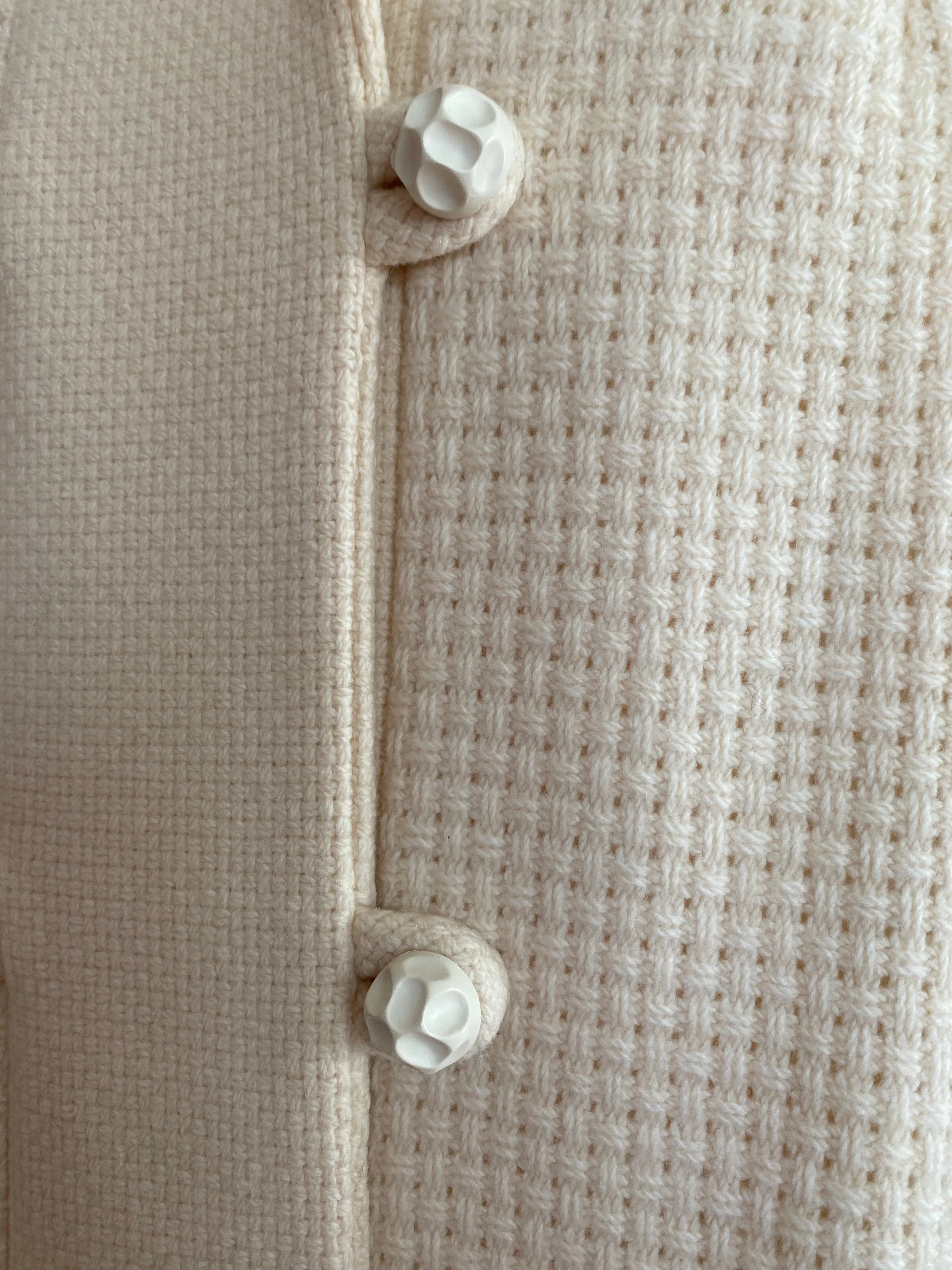 Elegant 1960's Ivory Wool Waffle Weave Coat By Betty Rose / Medium