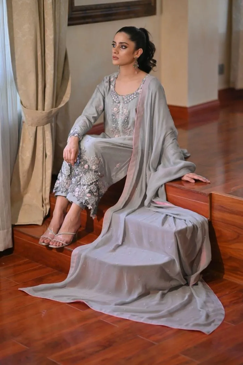 Khayal BY SHAISTA HASSAN - Grey and pink - Raw Silk - 3 Piece