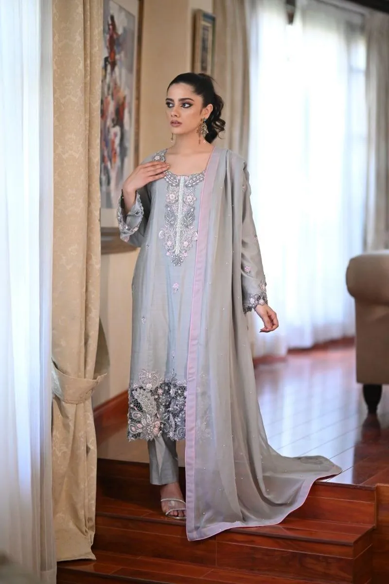 Khayal BY SHAISTA HASSAN - Grey and pink - Raw Silk - 3 Piece