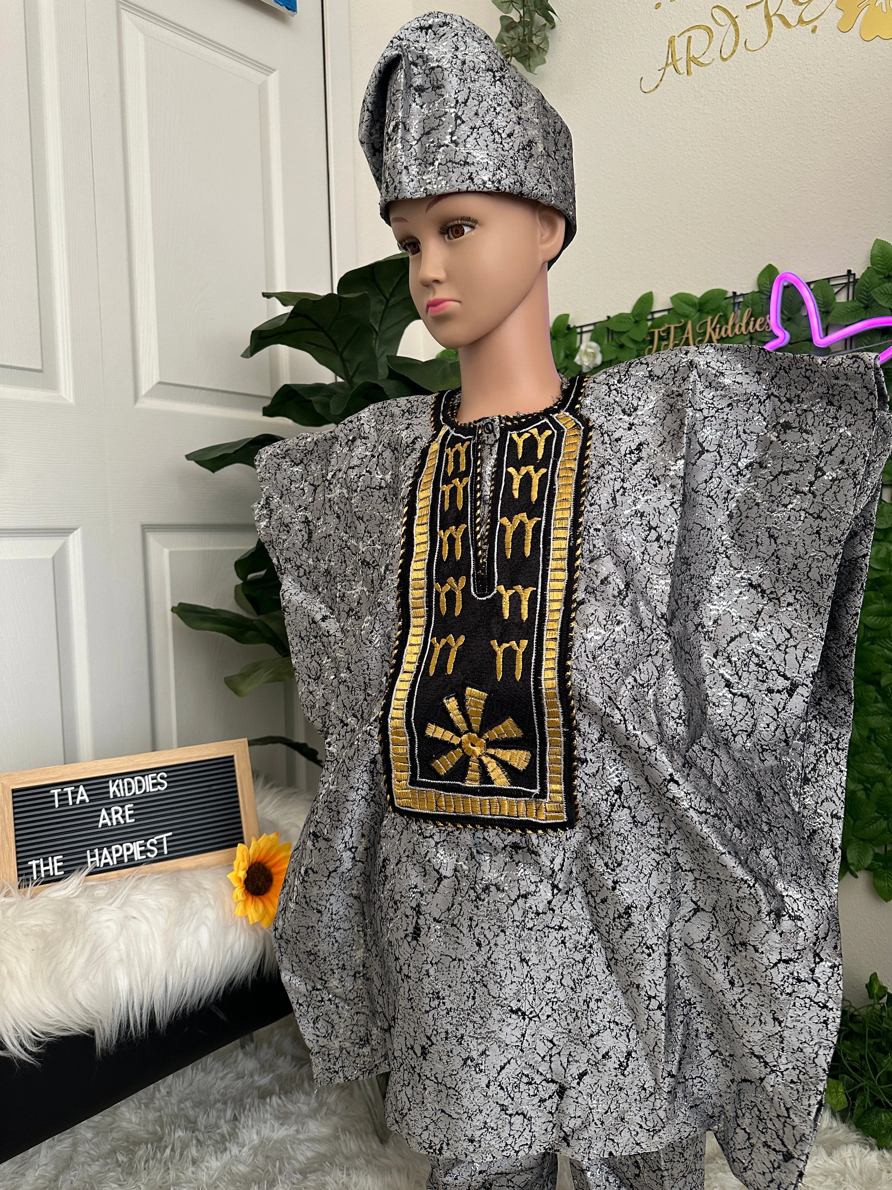 Luxury 4pcs Damask Agbada for a boy
