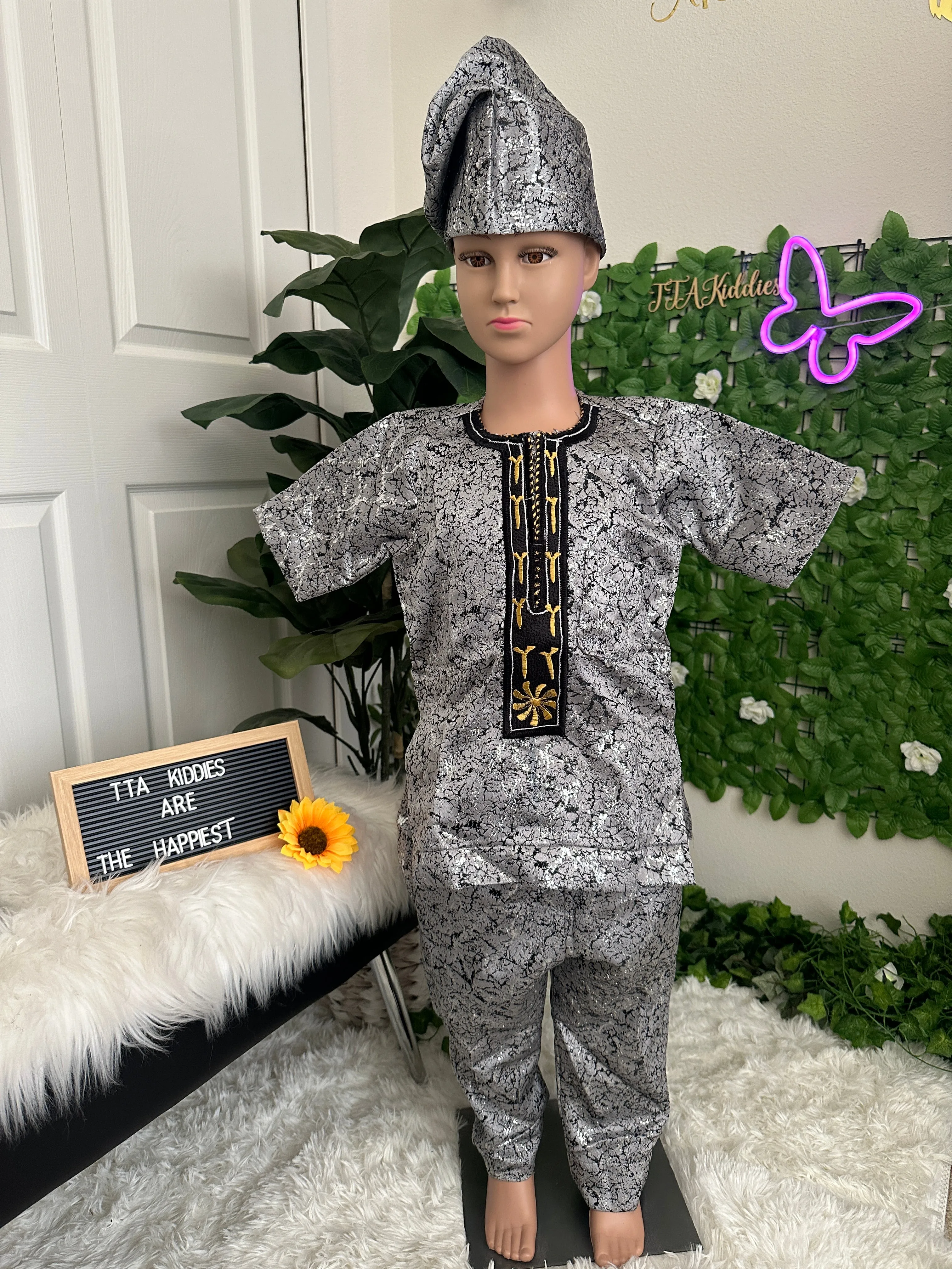 Luxury 4pcs Damask Agbada for a boy