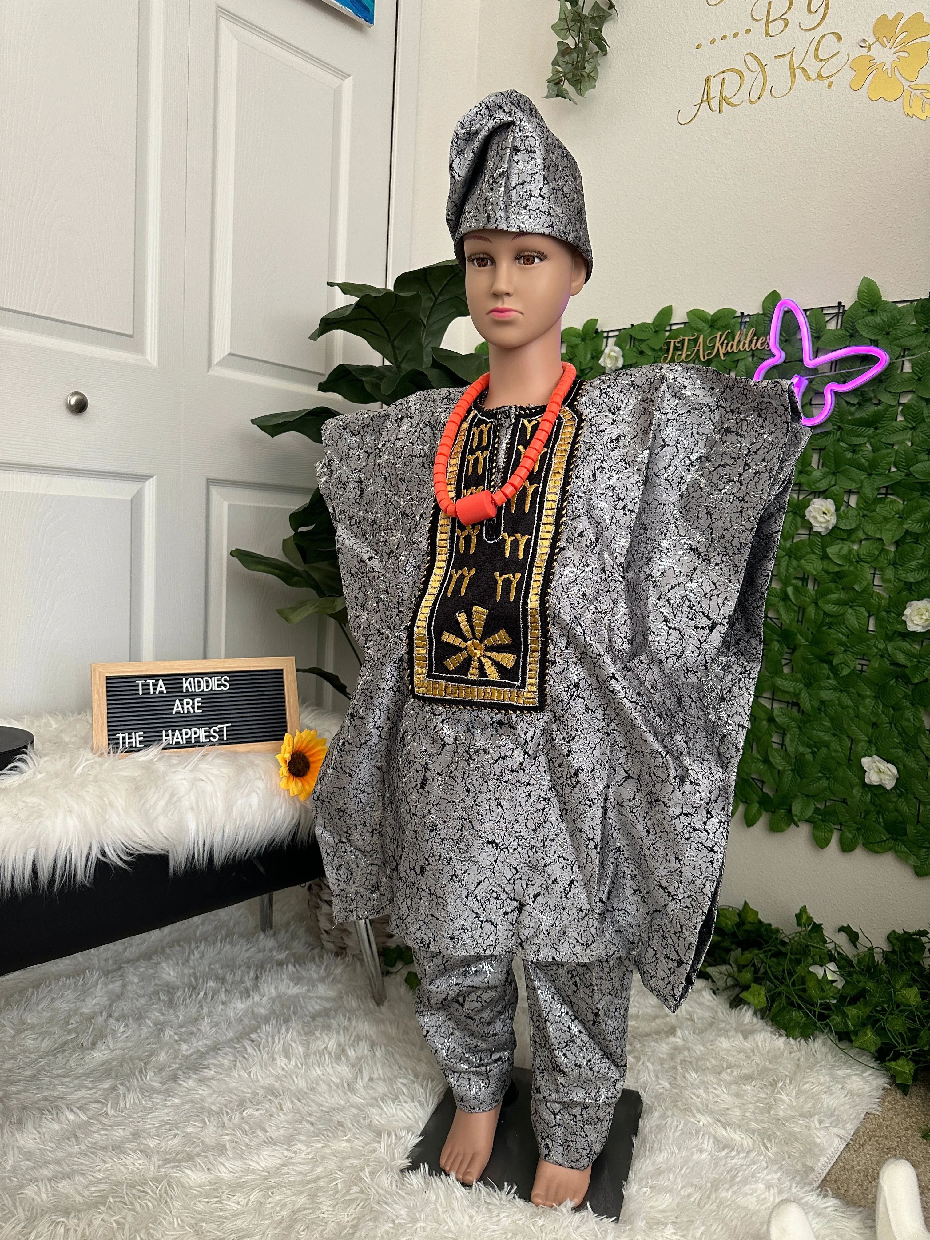 Luxury 4pcs Damask Agbada for a boy