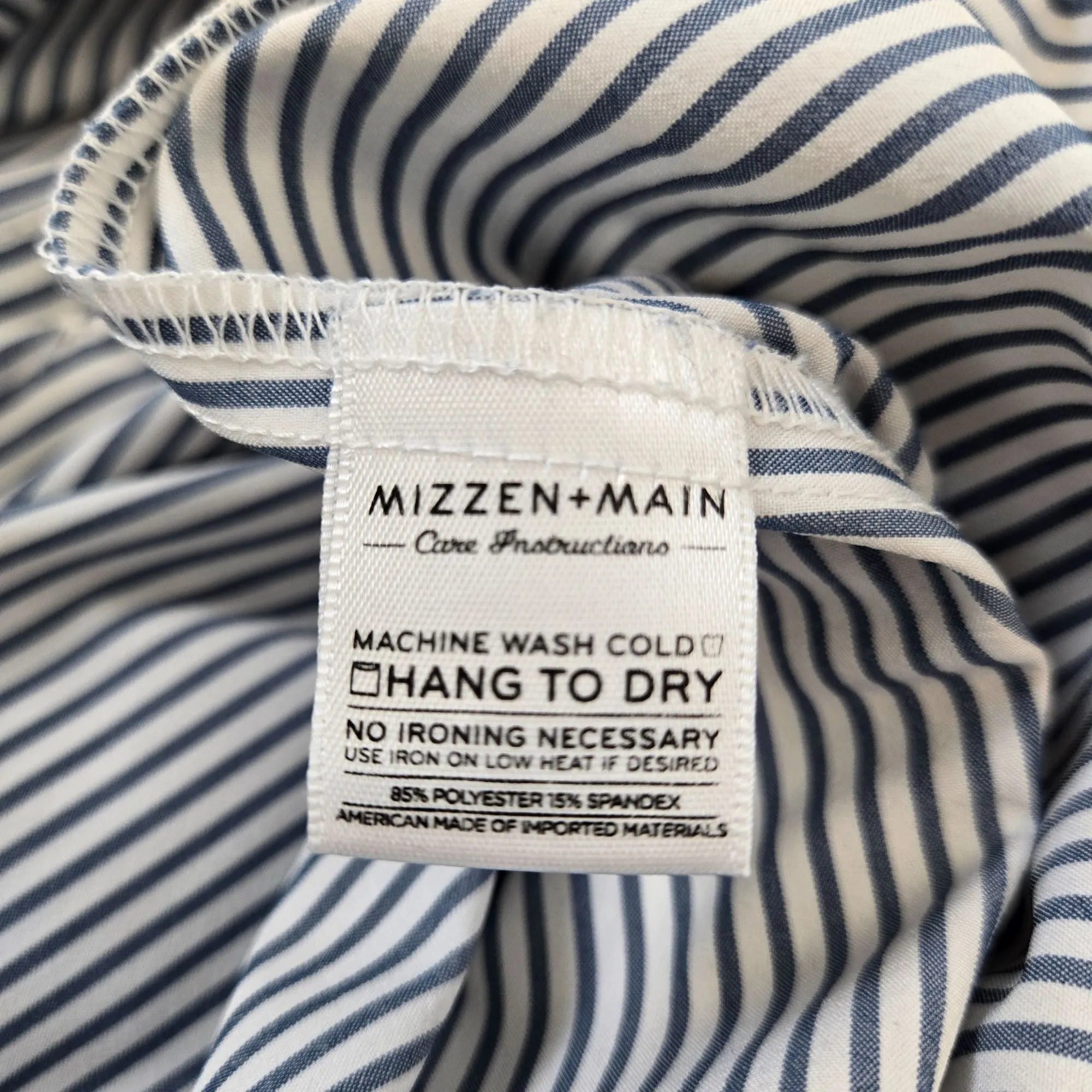 Mizzen Main Leeward Trim Fit Striped Activewear Tech Button Down Shirt Size Large