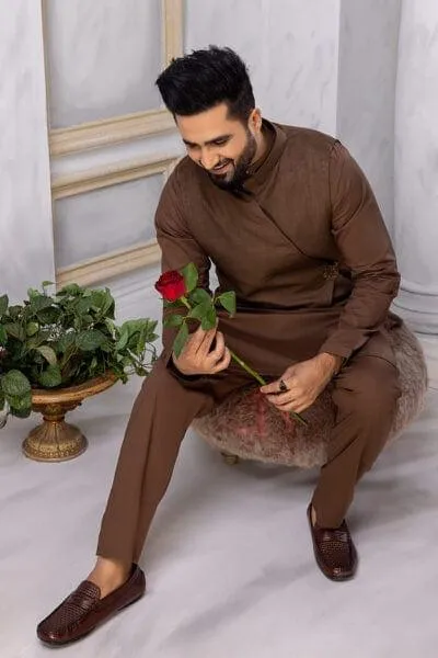Nilofer Shahid - The Debonair - pure Irish linen - 3 Piece