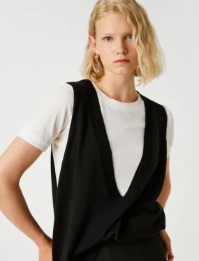 Oversized Sweater Vest in Black