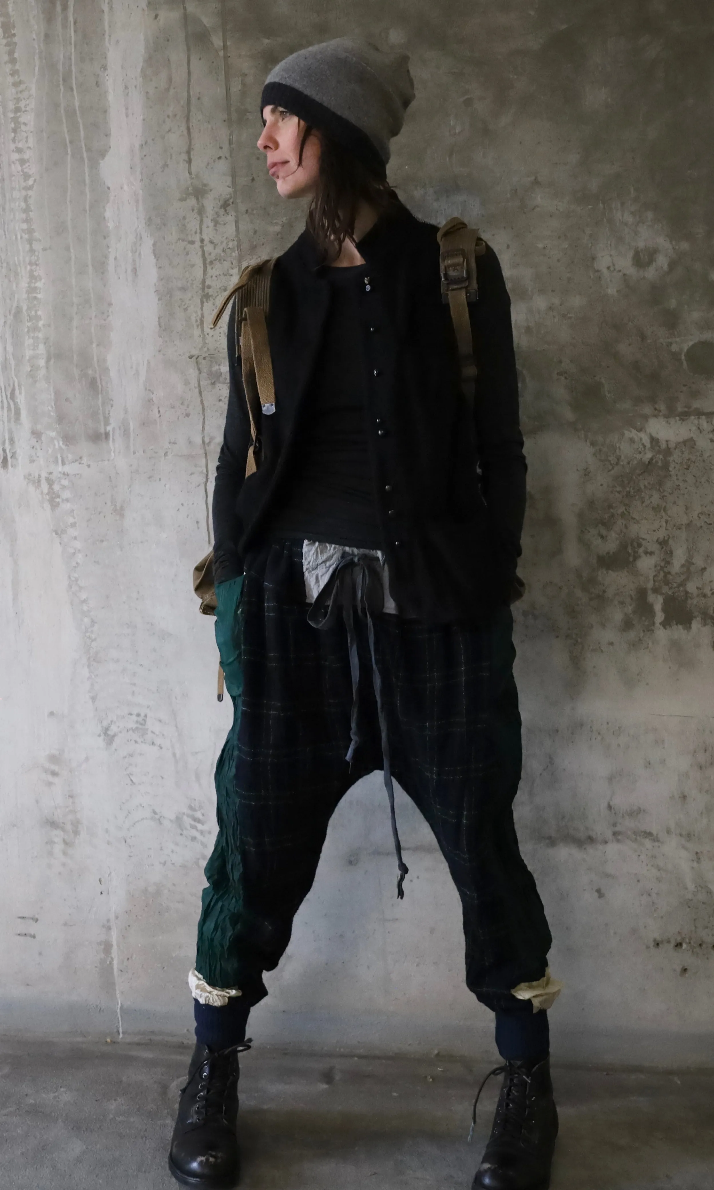 PLAID CASHMERE PANTS
