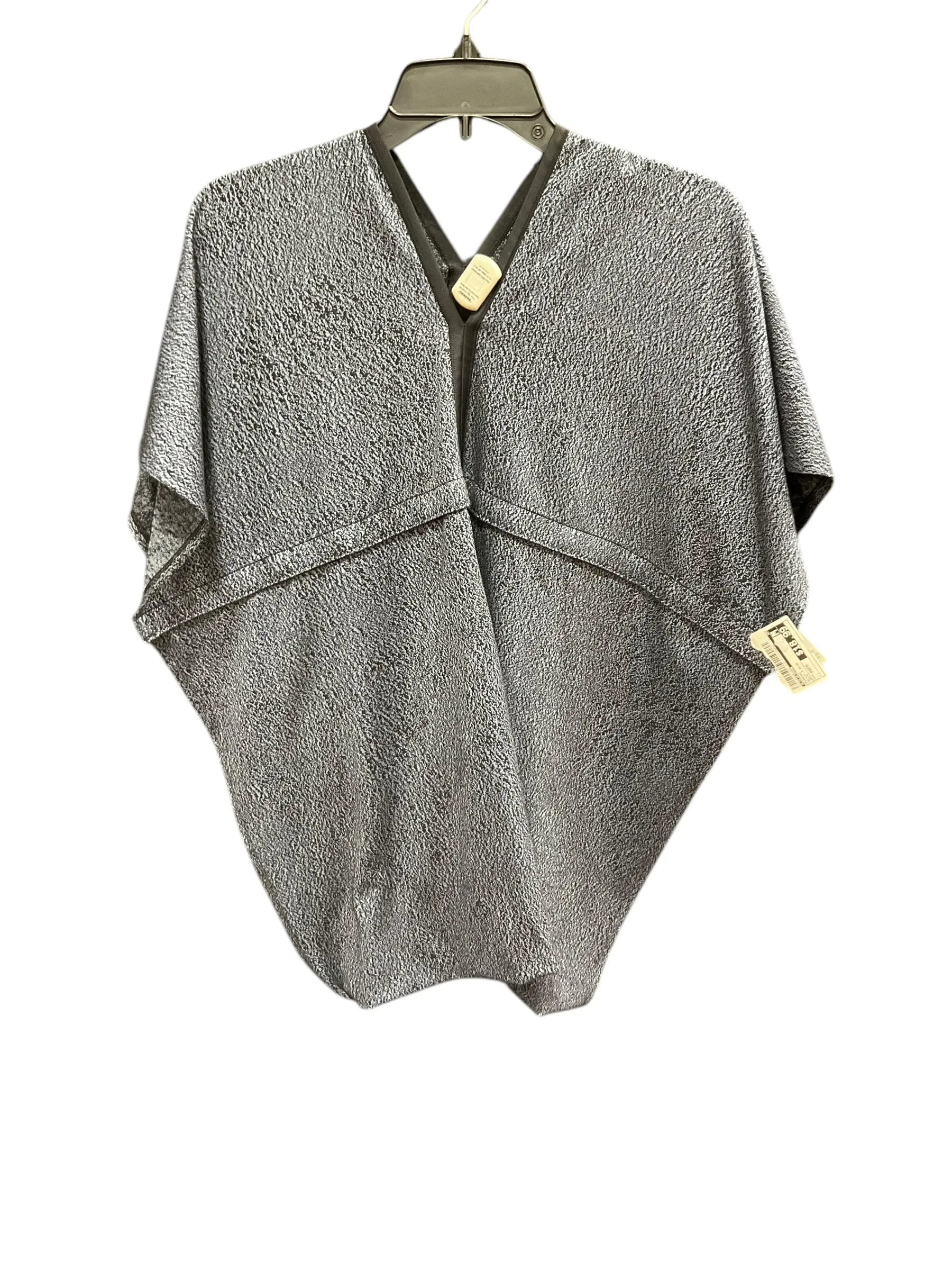 Poncho By Lululemon In Black & Blue, Size: Osfm