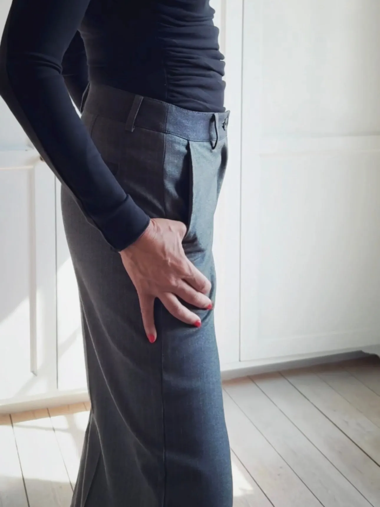 SUITE PANTS WITH STRIPES - GREY