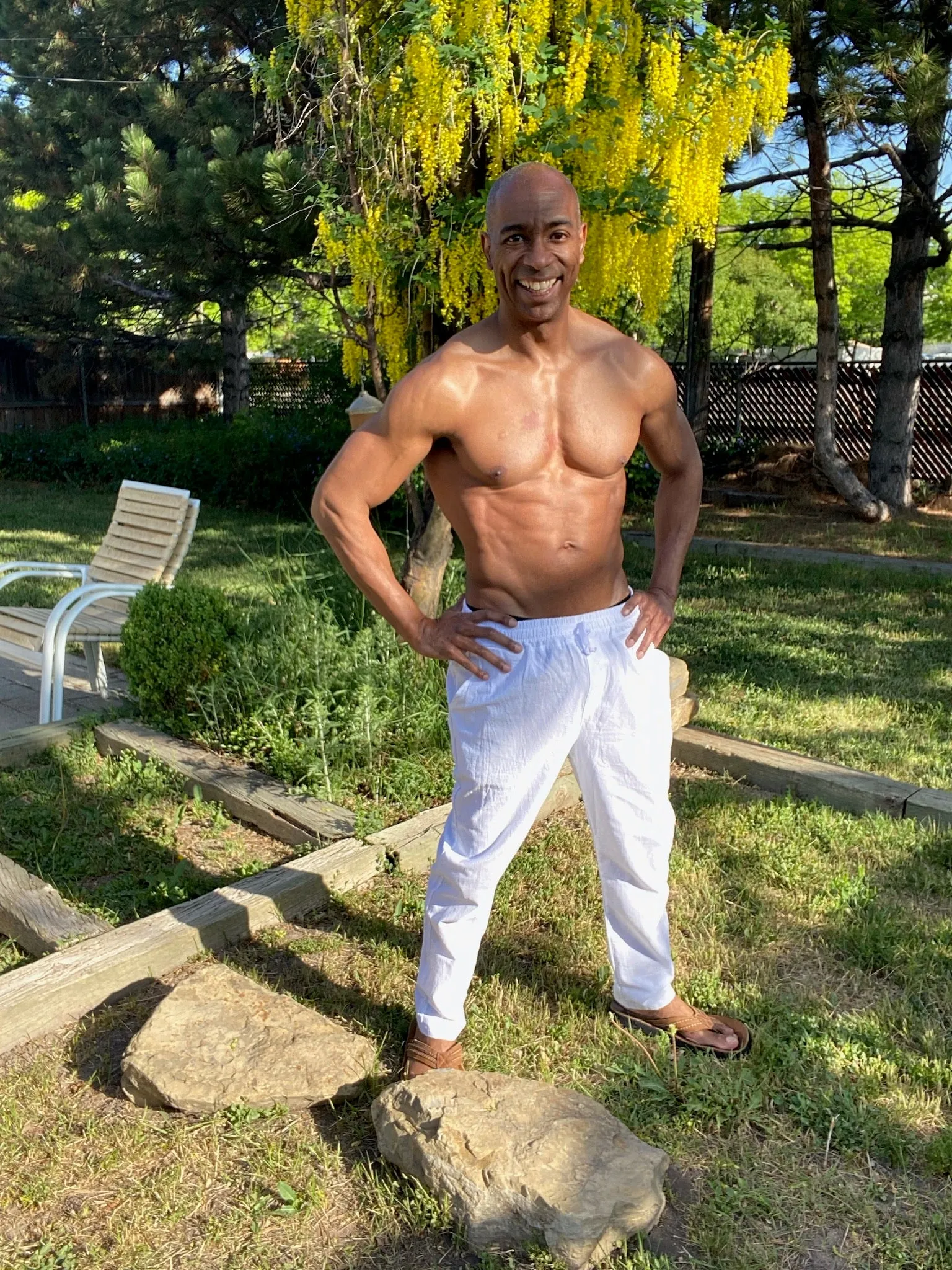 The Vishnu Linen Pants